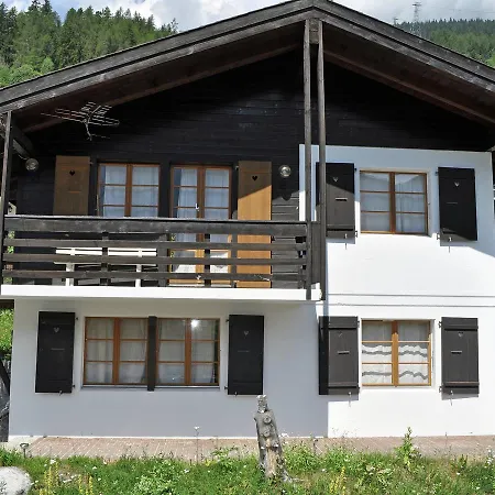 شاليه Chalet Adriana 1 *